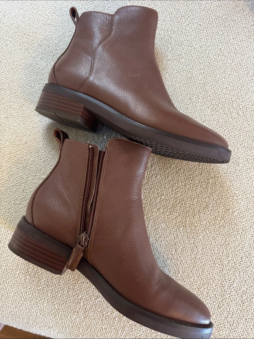 Cole haan Brown Leather womans Ankle Boots size 6